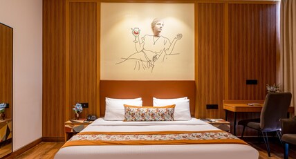 Saltstayz Autograph - Advant & Sector 144 Room Type - Deluxe Room with Pool and Gym Access Saltstayz Autograph - Advant & Sector 144 Room Type - Deluxe Room with Pool and Gym Access