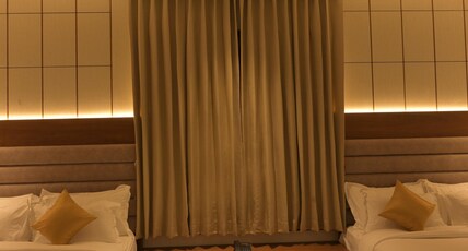 Hotel Sahana Grand Room Type - Family Suite Quadruple Bed Room