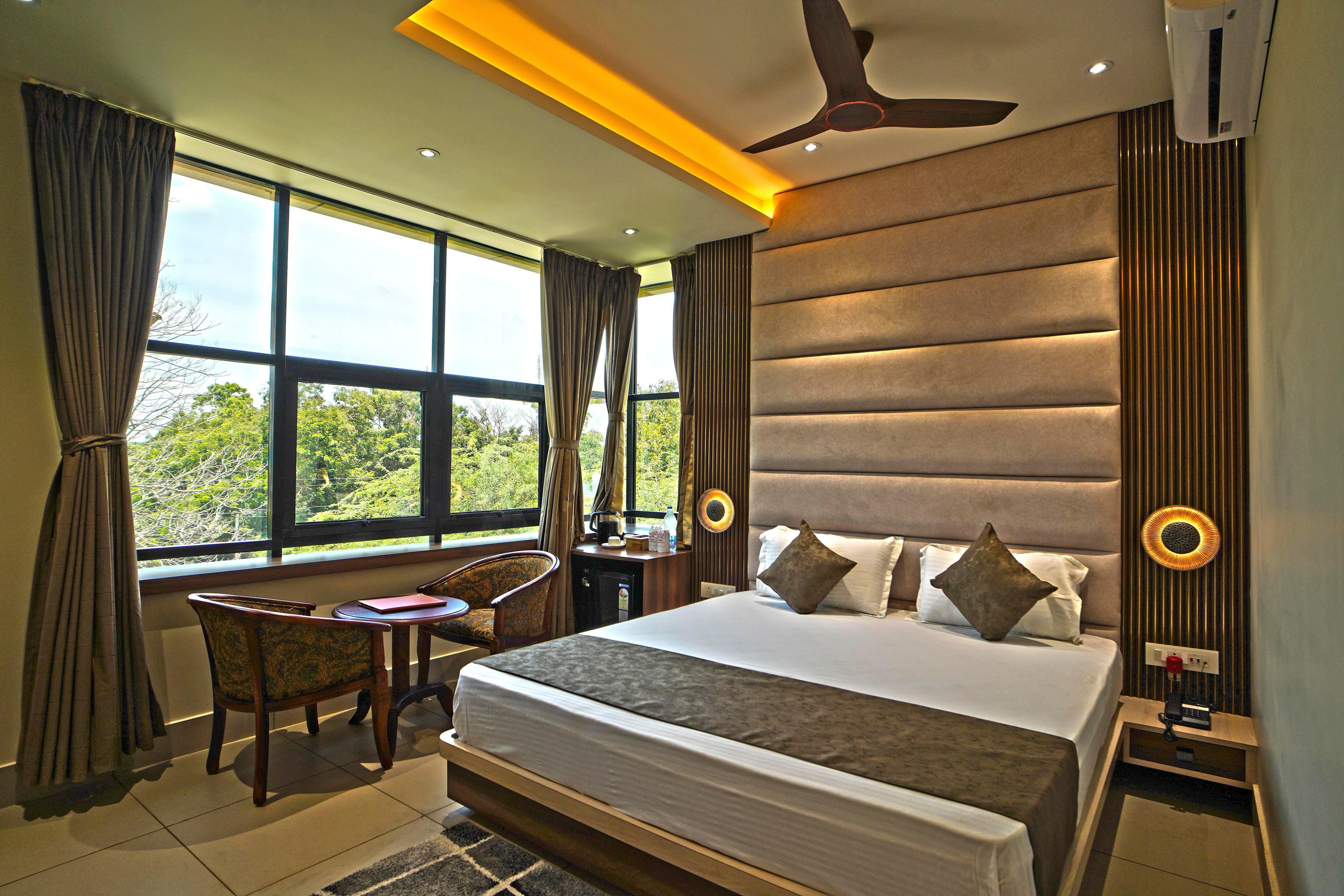HOTEL ATITHI Room Type - SPACIOUS CITY VIEW SUITE