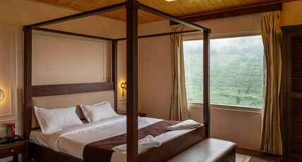 Zostel Homes Rajgundha Room Type - Superior Deluxe Room (with balcony)
