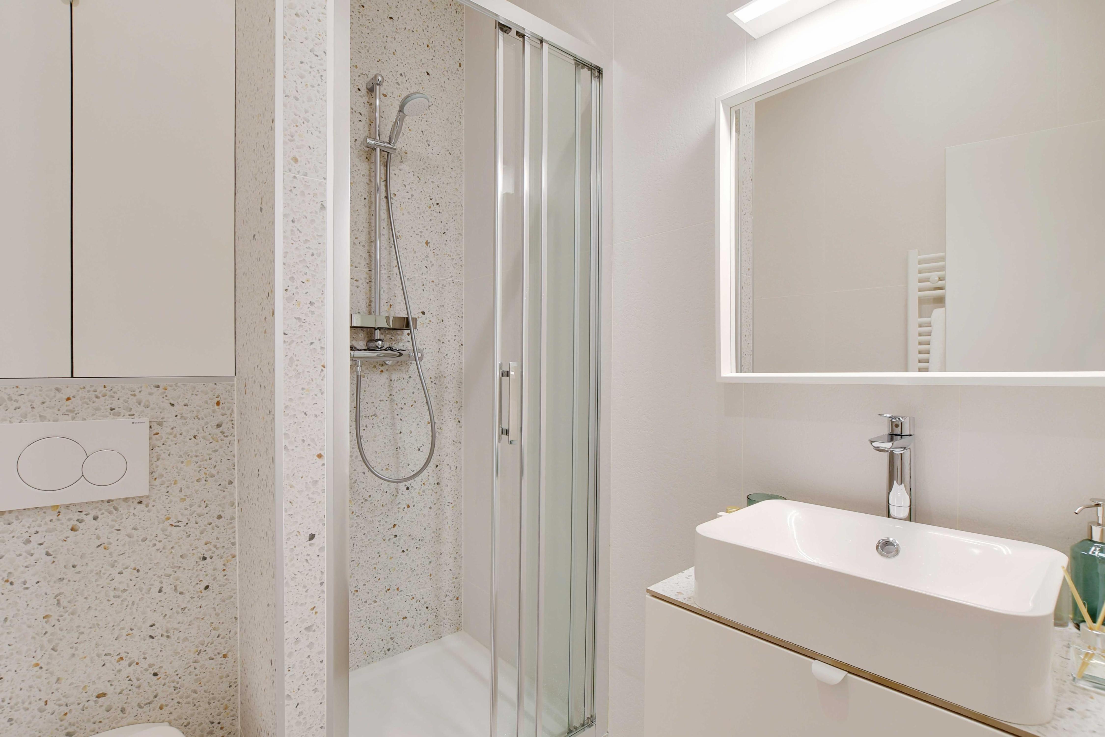 Charming studio - 2P- Near Paris - Tap to explore photos