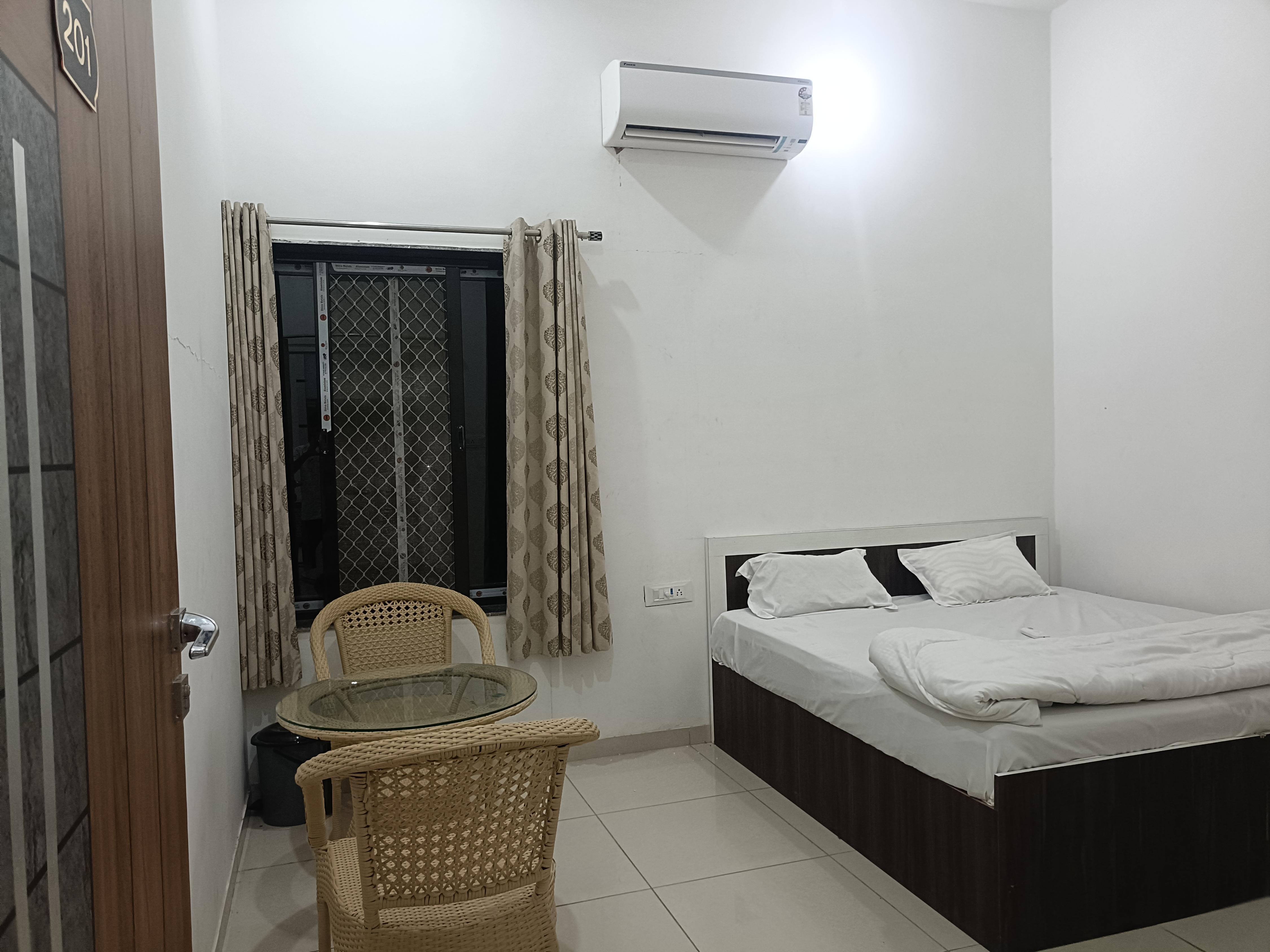 Radhika hotel and restaurant Room Type - Family Room