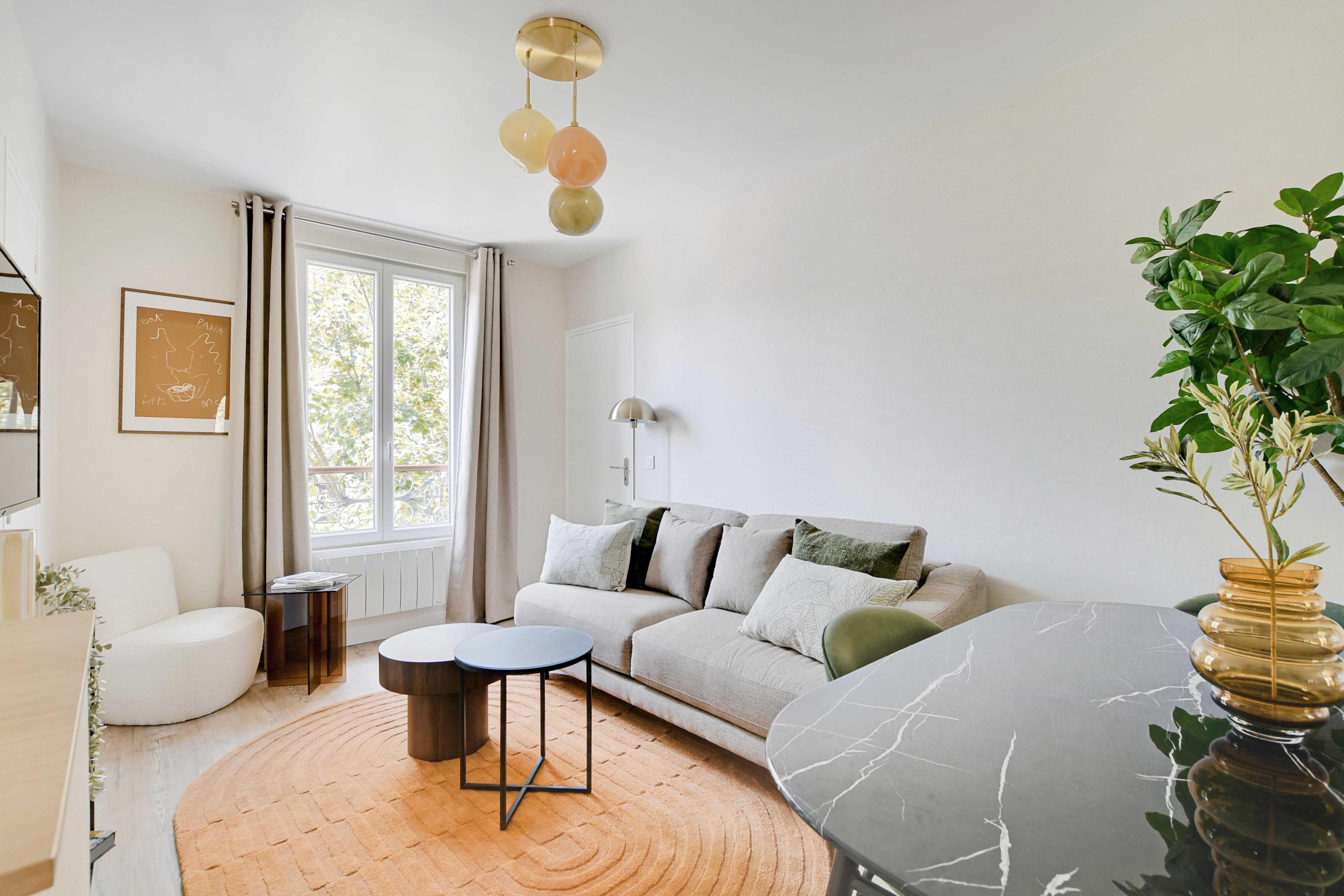 Ivry Comfort Flat Near Paris - Tap to explore photos