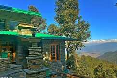 TouchStone by MettaDhura Charming Open House