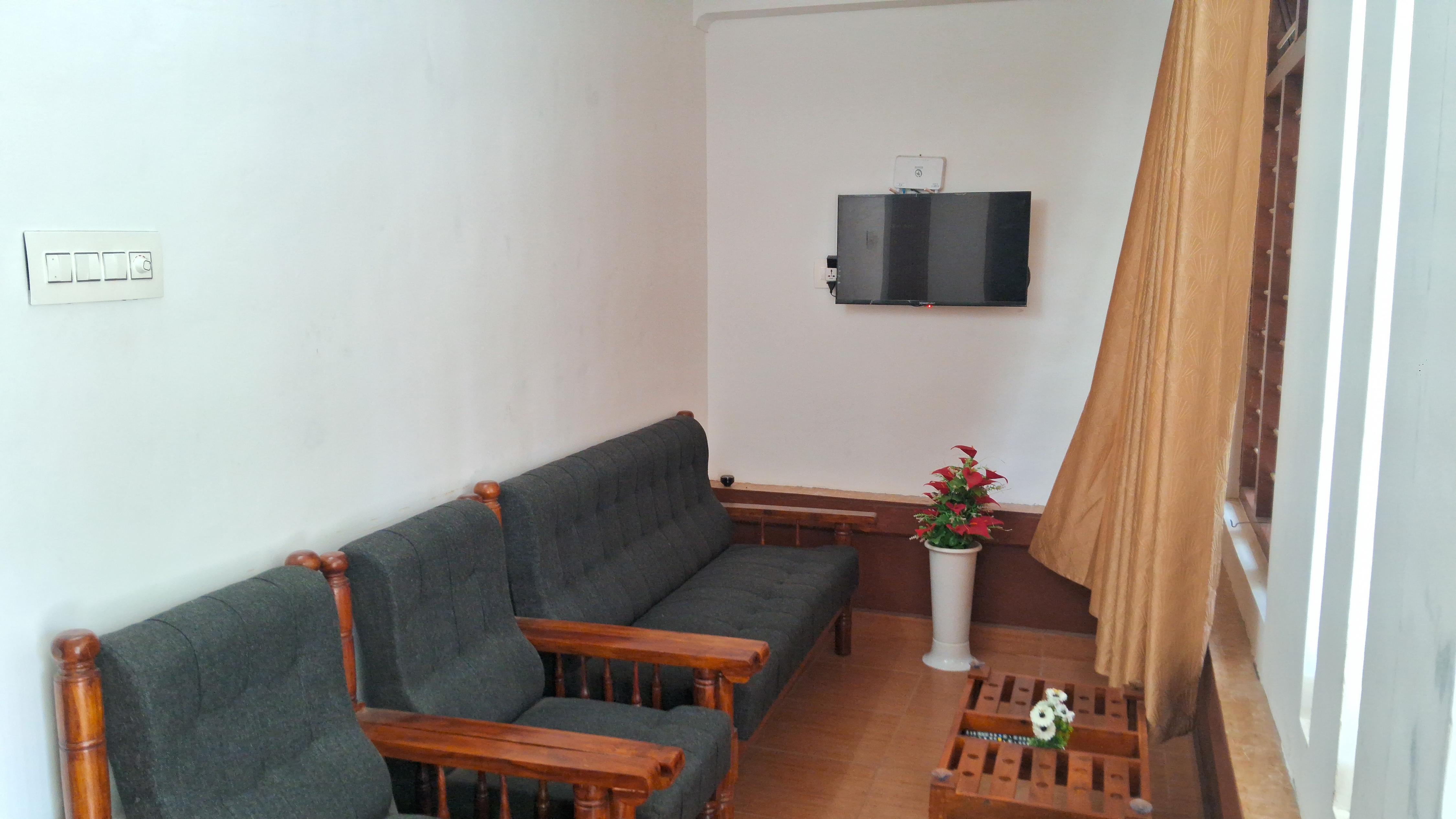 Nice Villa 4BHK - Tap to explore photos