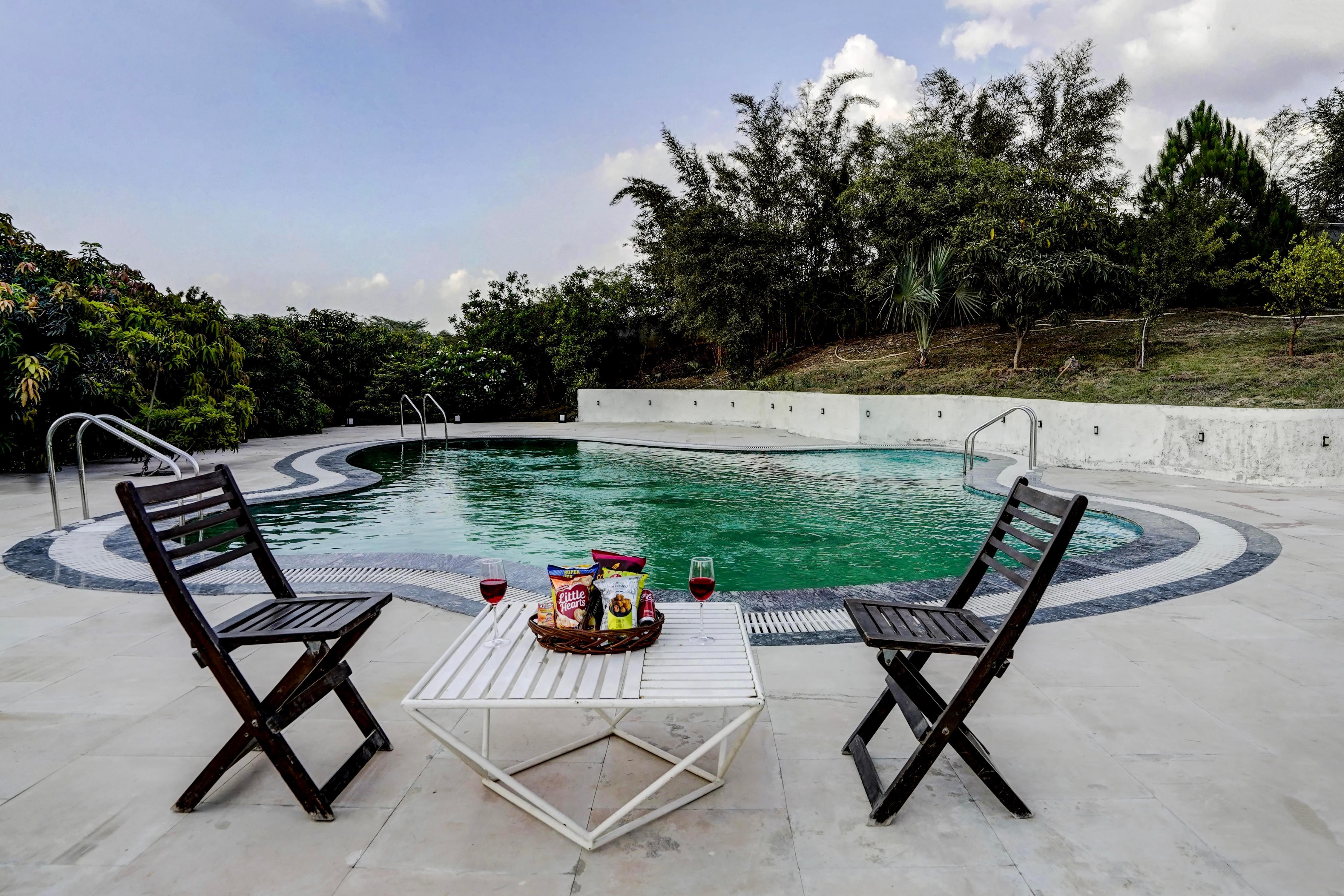 Alaya Stays Fortezza | Pet-friendly 6-BHK Farmhouse With Private Pool - Tap to explore photos