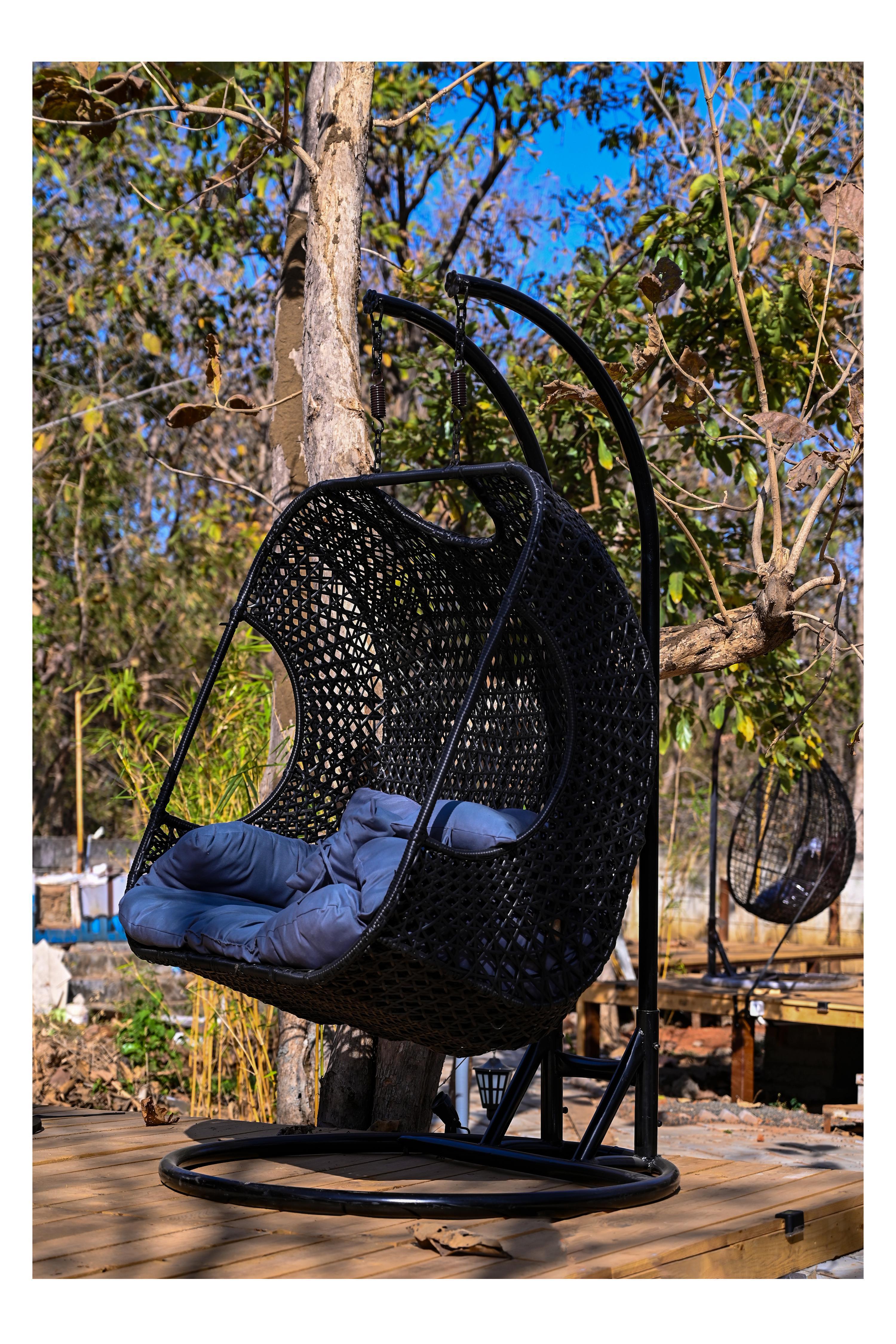 Vrruksh Eco-Stay - Tap to explore photos