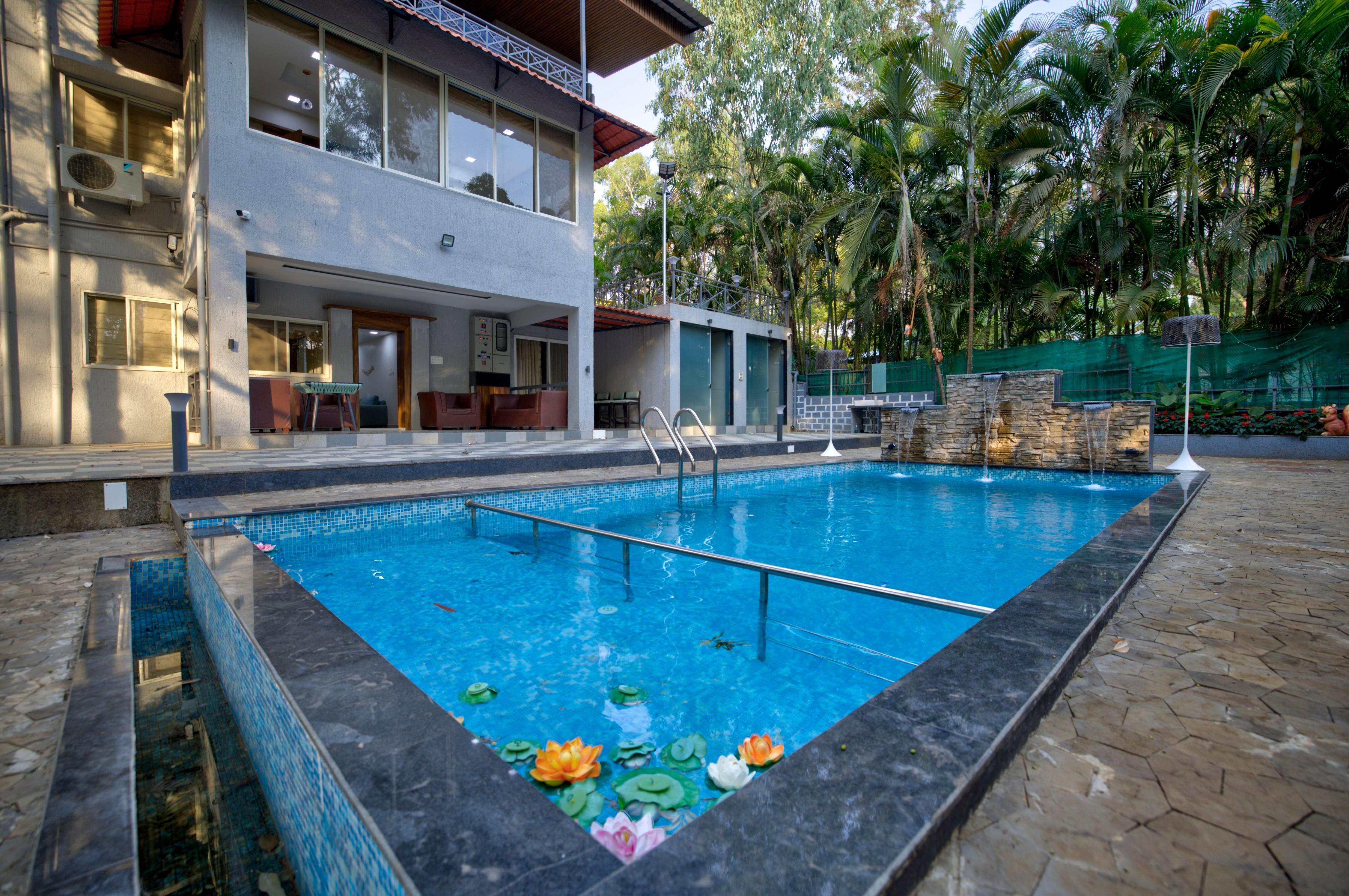 Green Grass Villa 5BHK - Tap to explore photos