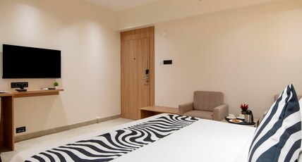 Palette Hotel Pune by CheckIn, MIDC Pimpri-Chinchwad Room Type - Premium King Bed Room