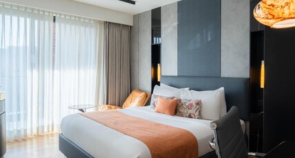 Hotel Limon Sector 45 Gurgaon Room Type - Executive Room with Balcony