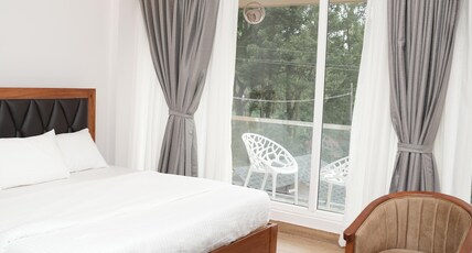 Pallakki comforts Room Type - Deluxe room with balcony, First/Second Floor, Non AC