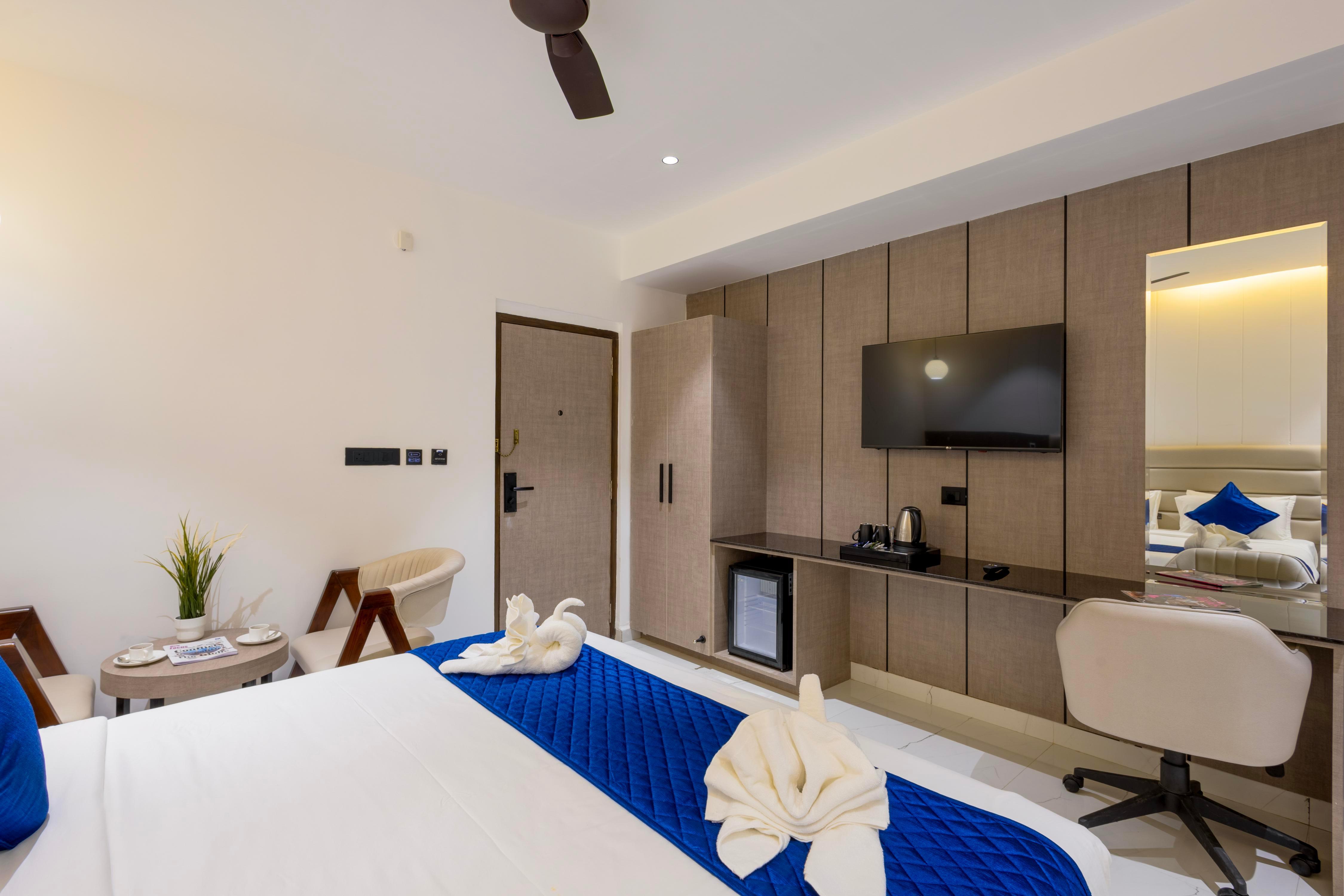 ECKO La Maniere Business Hotels - Tap to explore photos