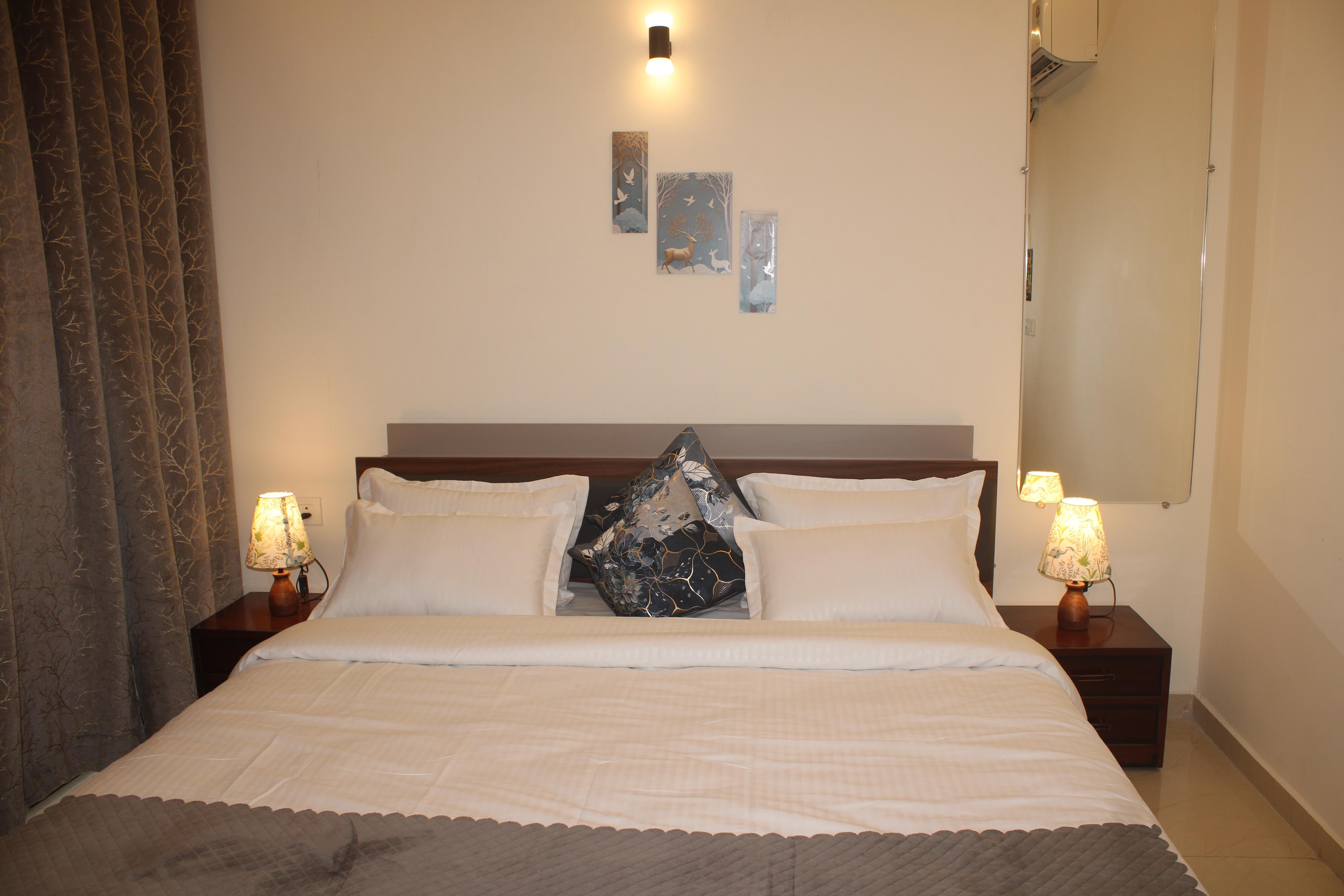 ShreeRadhaKunj Spacious and Luxury 2BHK HomeStay in Vrindavan - Tap to explore photos