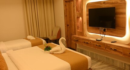Hotel Kashi Crown Room Type - Family Room Hotel Kashi Crown Room Type - Family Room