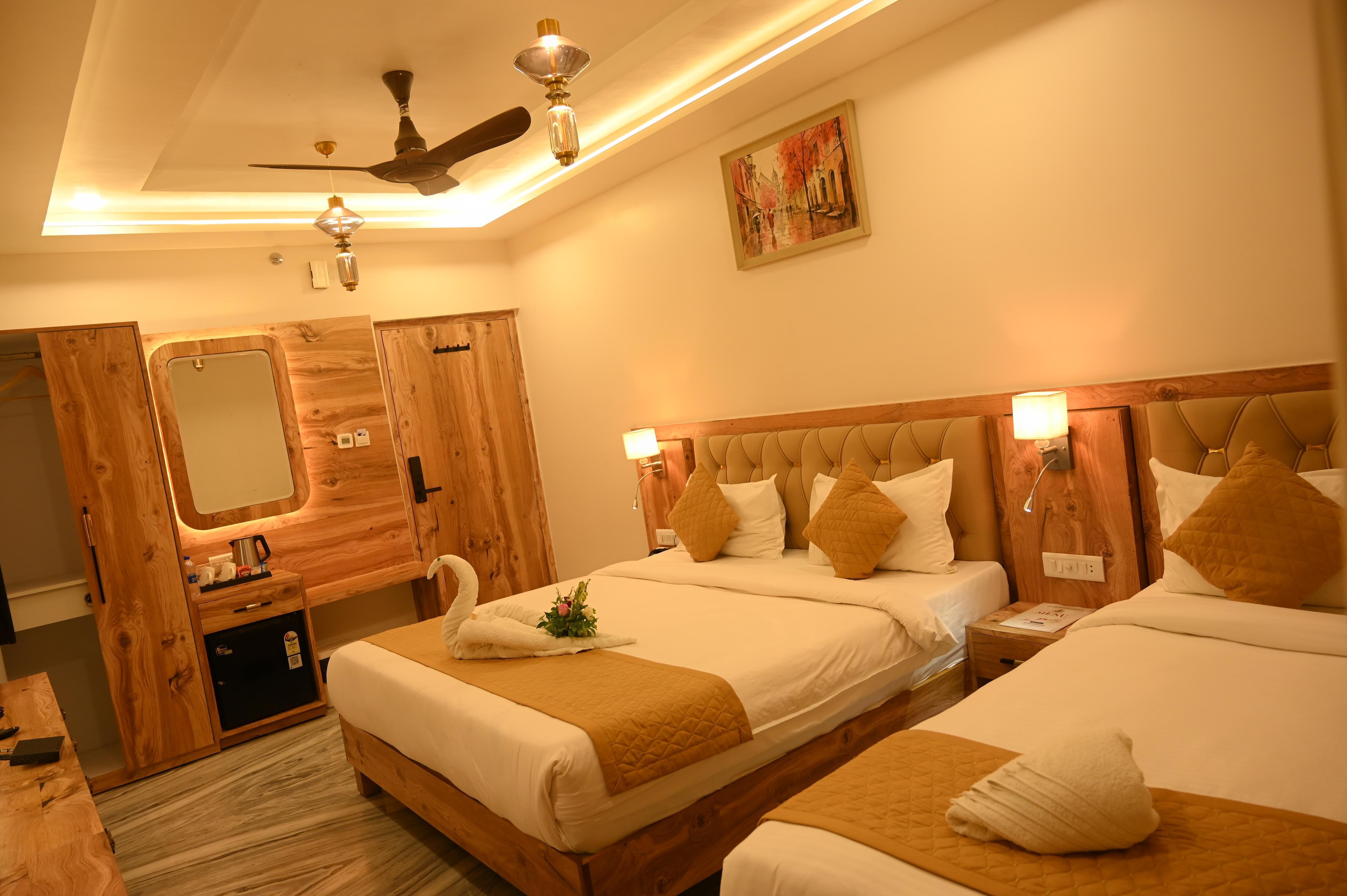 Hotel Kashi Crown - Tap to explore photos