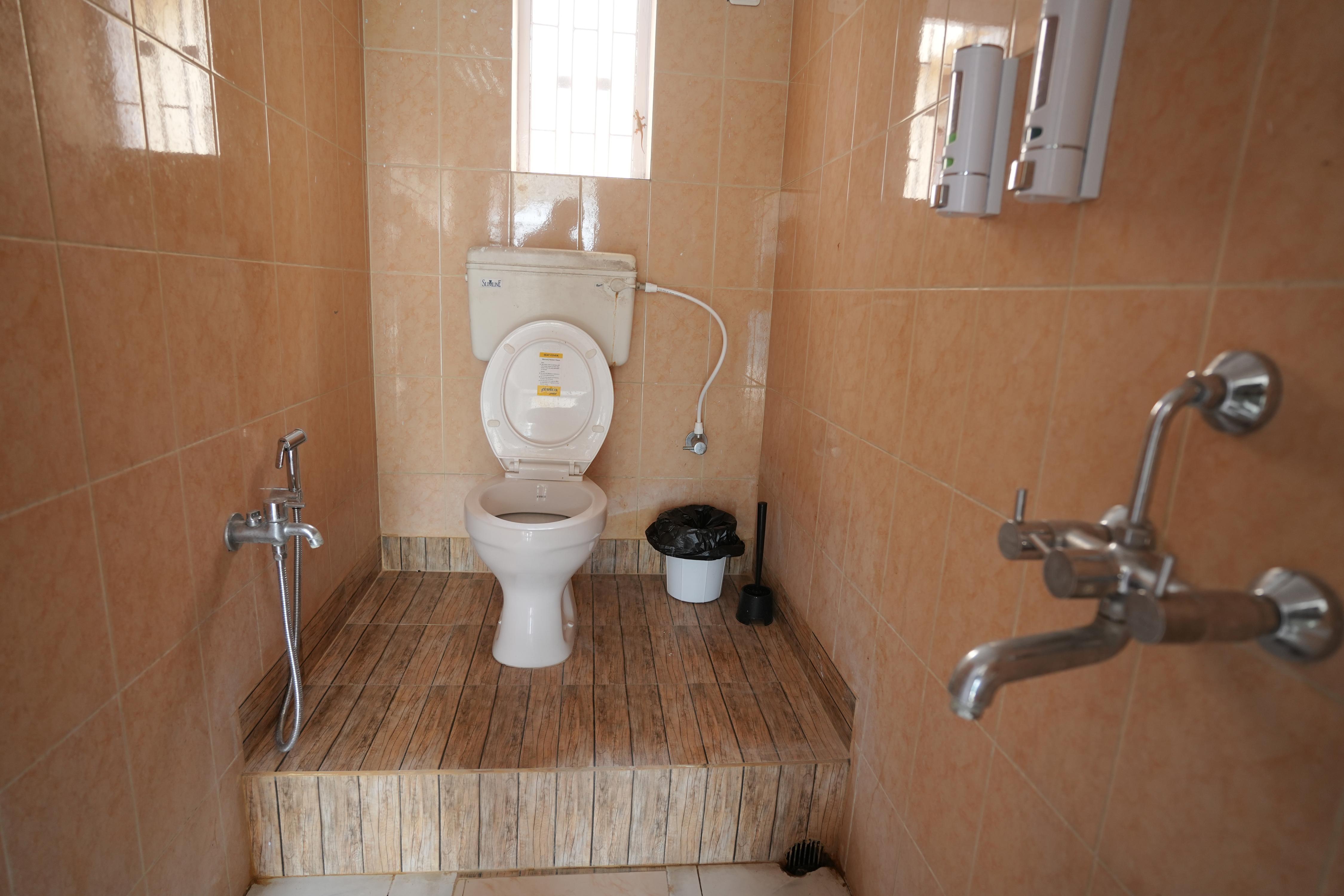 Luxury Suite Peaceful with Washroom and Terrace - Tap to explore photos