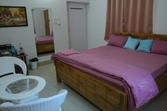 Luxury Suite Peaceful with Washroom and Terrace