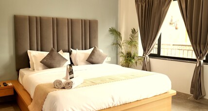 Kunj - A Boutique Hotel By Shivaneel Hospitality Room Type - Deluxe Room With Mountain View