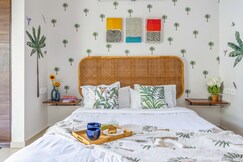 Chic Baga Studio  Pool Gym Jacuzzi   Walk To Beach