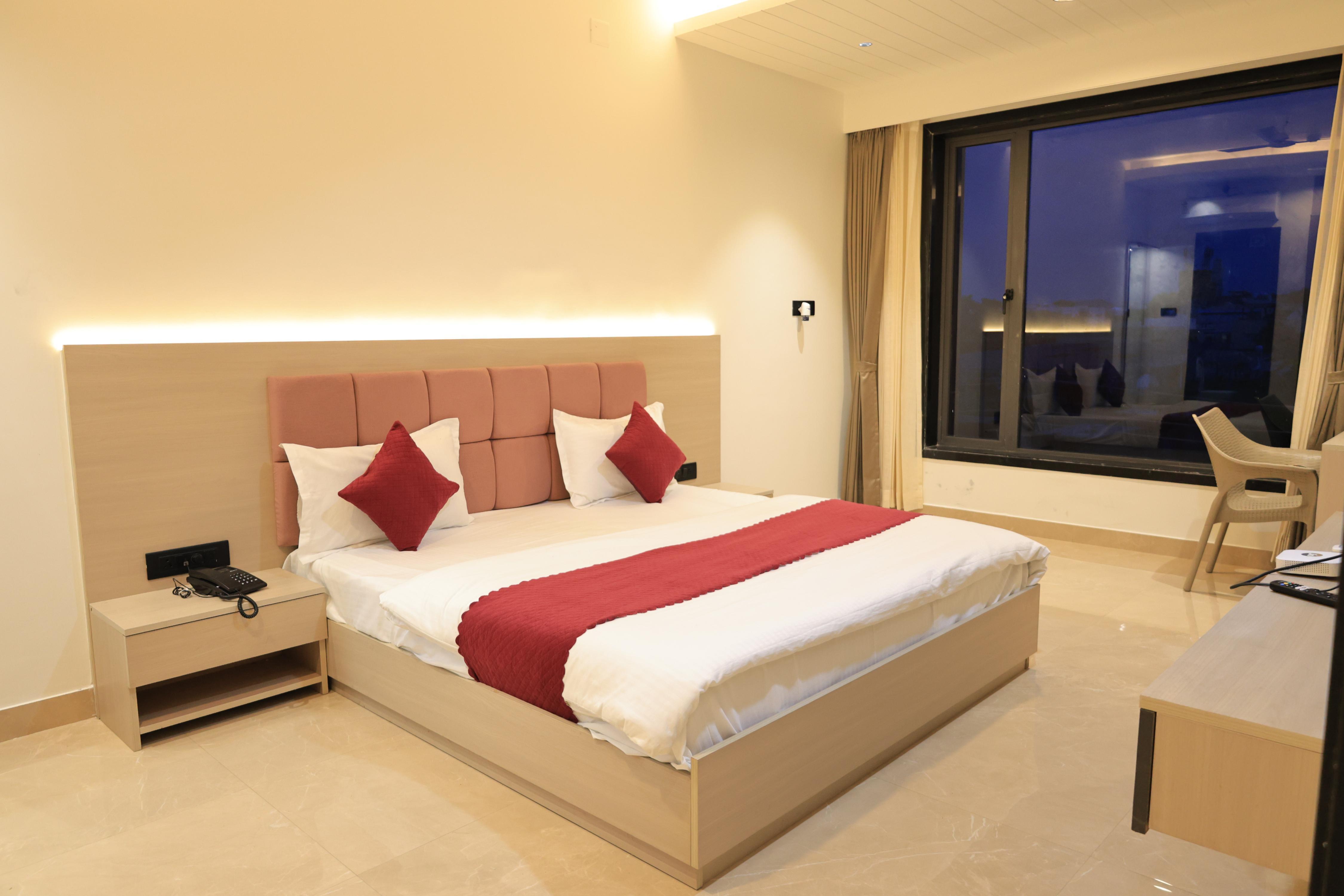 The Basil Hotel Room Type - King Luxury Room