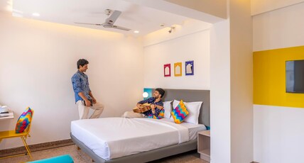 goSTOPS Plus Udaipur Gulab Bagh Room Type - Deluxe Private Room with Ensuite Bathroom