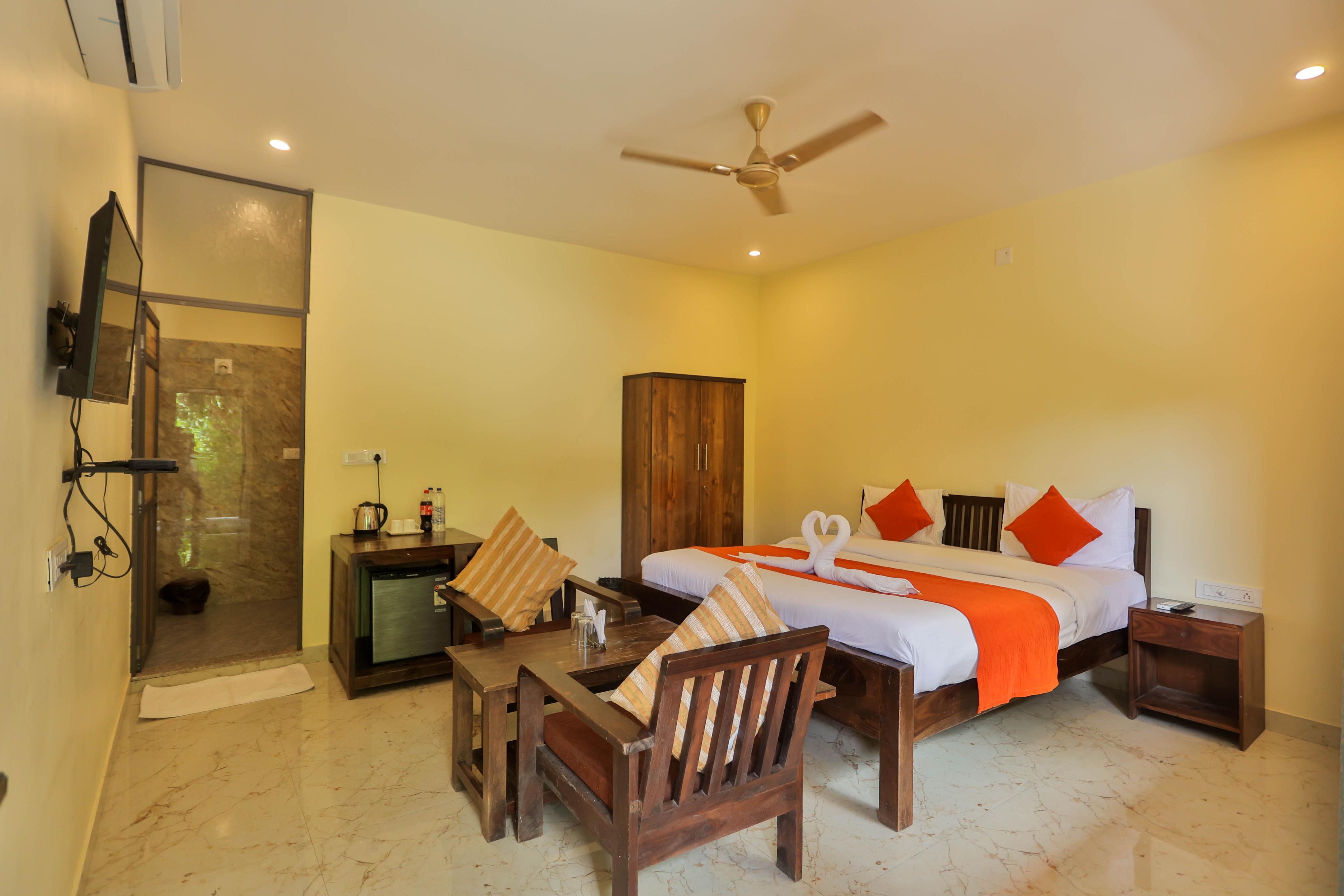 Rambagh Retreat | Boutique Stay with Garden & Swimming Pool - Tap to explore photos