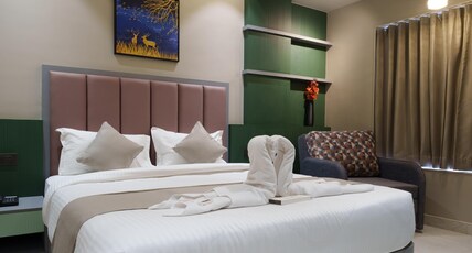 Hotel Hari Om Room Type - Super Deluxe Room