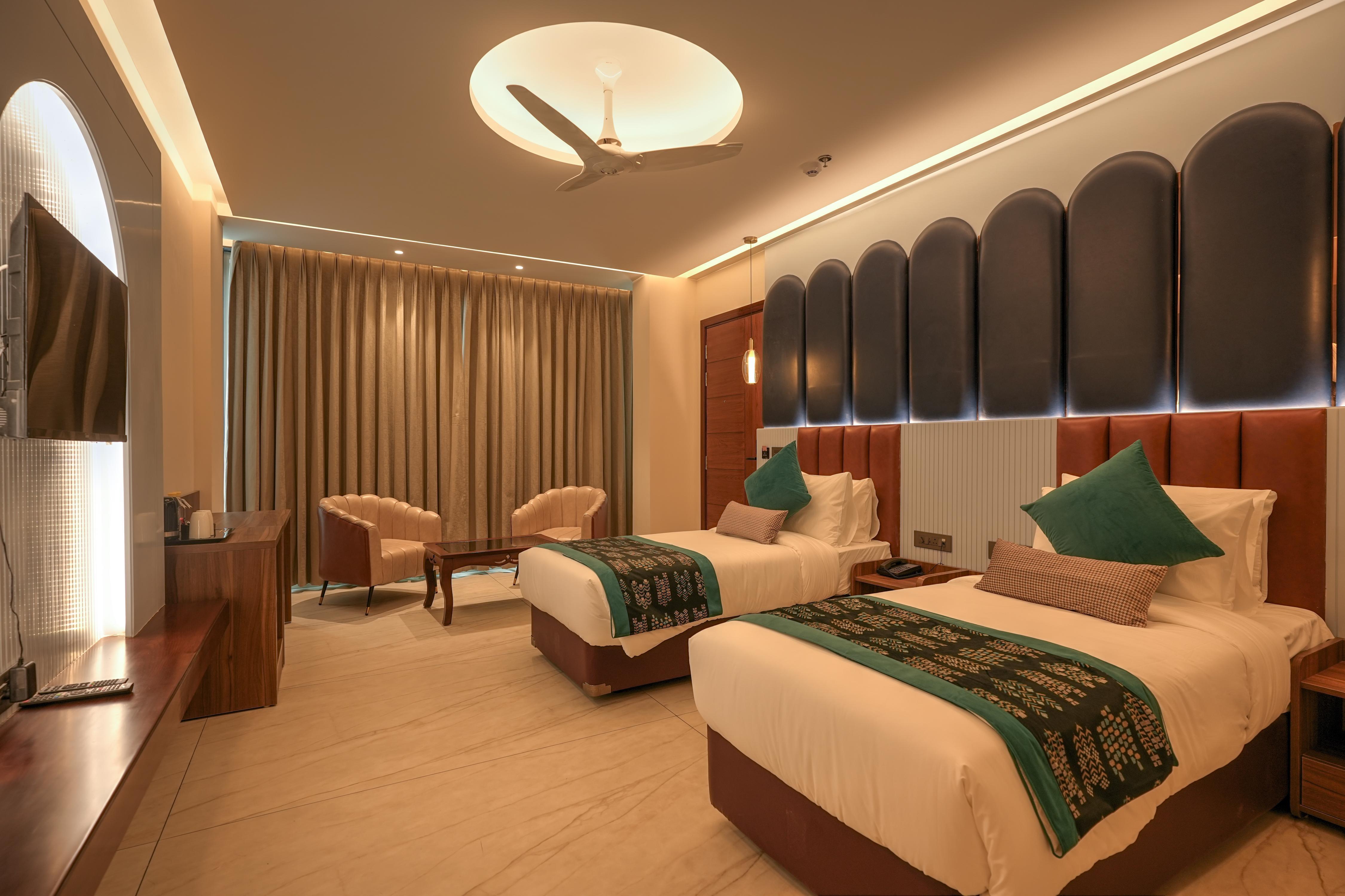 RC Dream Palace Room Type - Superior Twin Room with Balcony