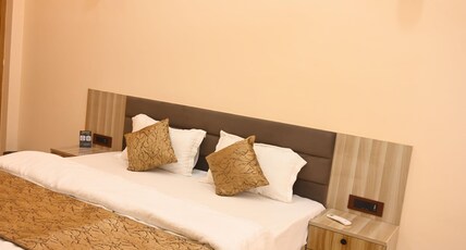 Hotel Aryavart Room Type - Luxury Room