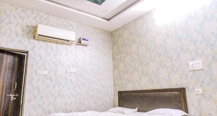 Krown Plaza Room Type - Standard Room