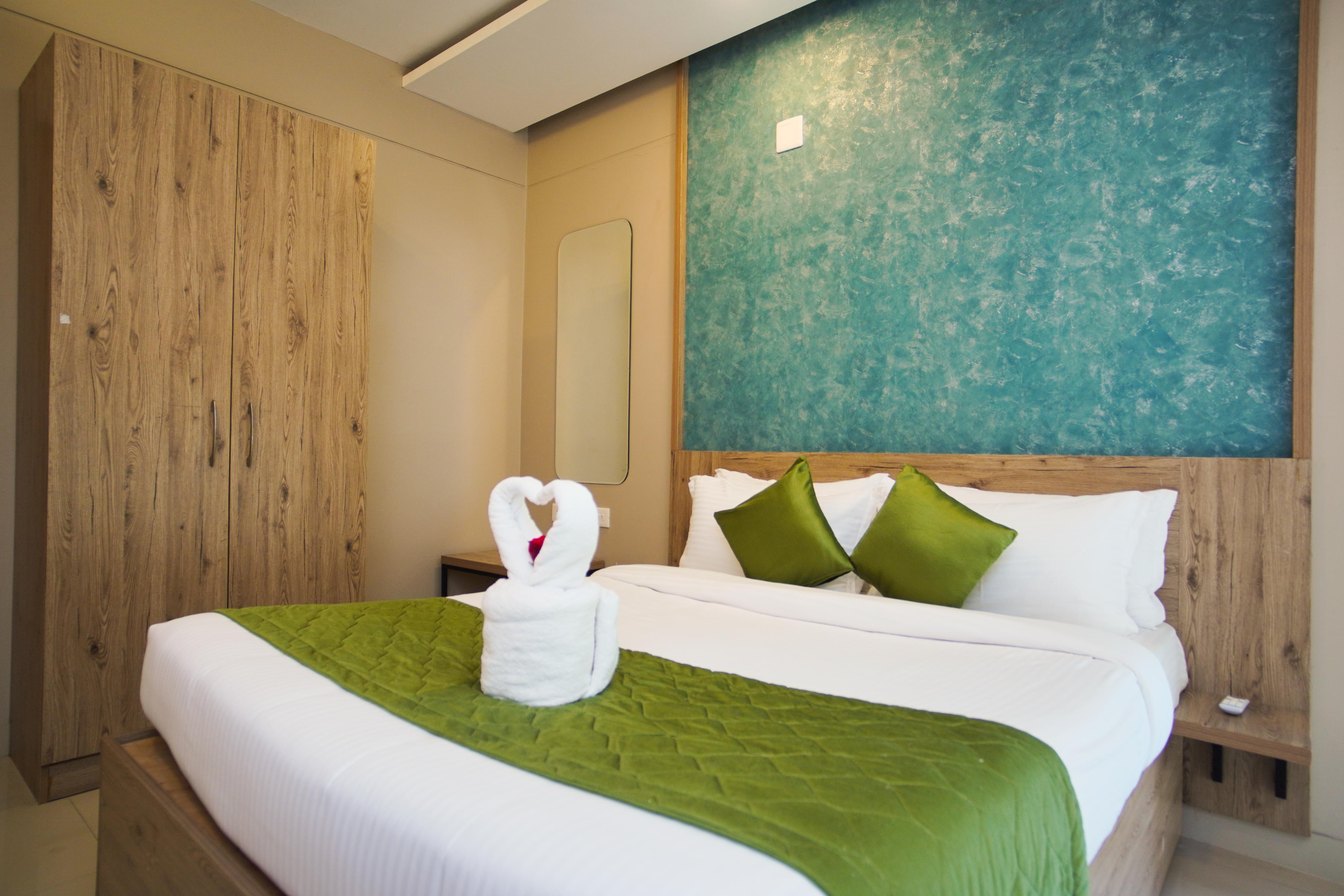 Sreepathi Prayag with Rooftop Swimming Pool Room Type - Standard Studio Room