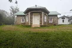 Munnar Private Bungalow by Thottom Stays| 2 BHK