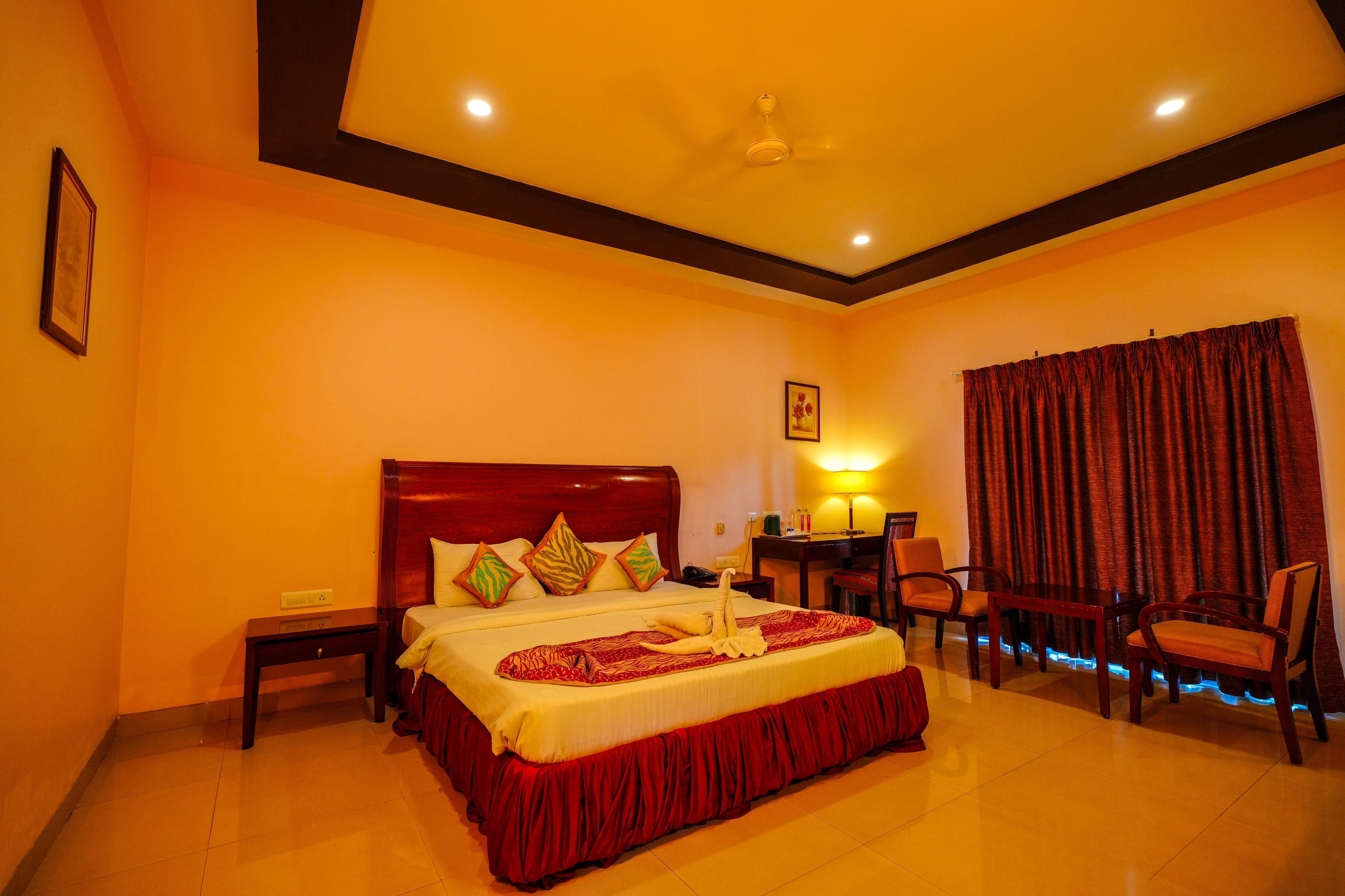 AAVASA RESORT  HAAILAND Room Type - Junior Suit Room