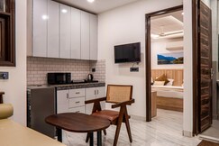 Urban Oasis Nr Max Hospital Saket