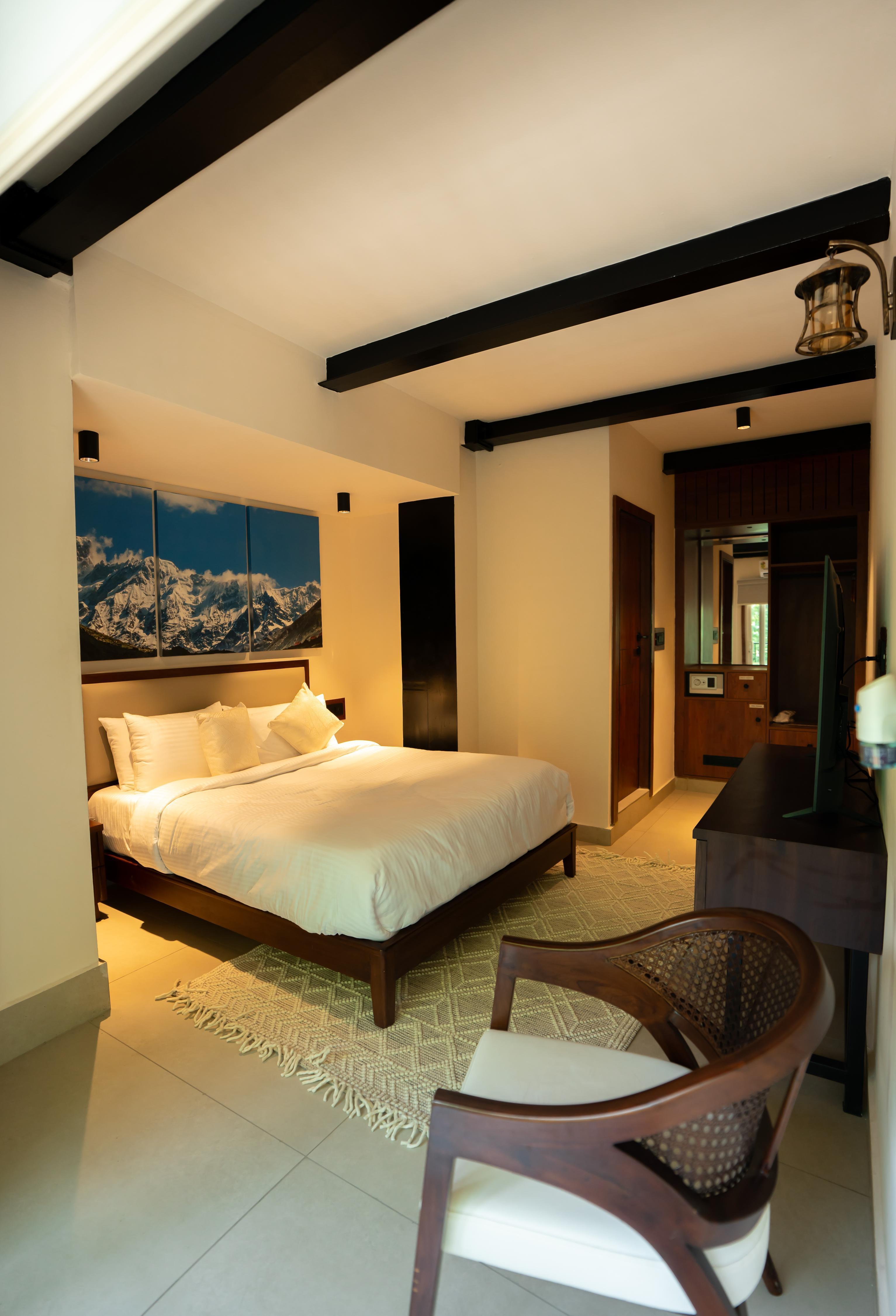 The Big Bridge Room Type - Standard Room with Hill + River Stream View