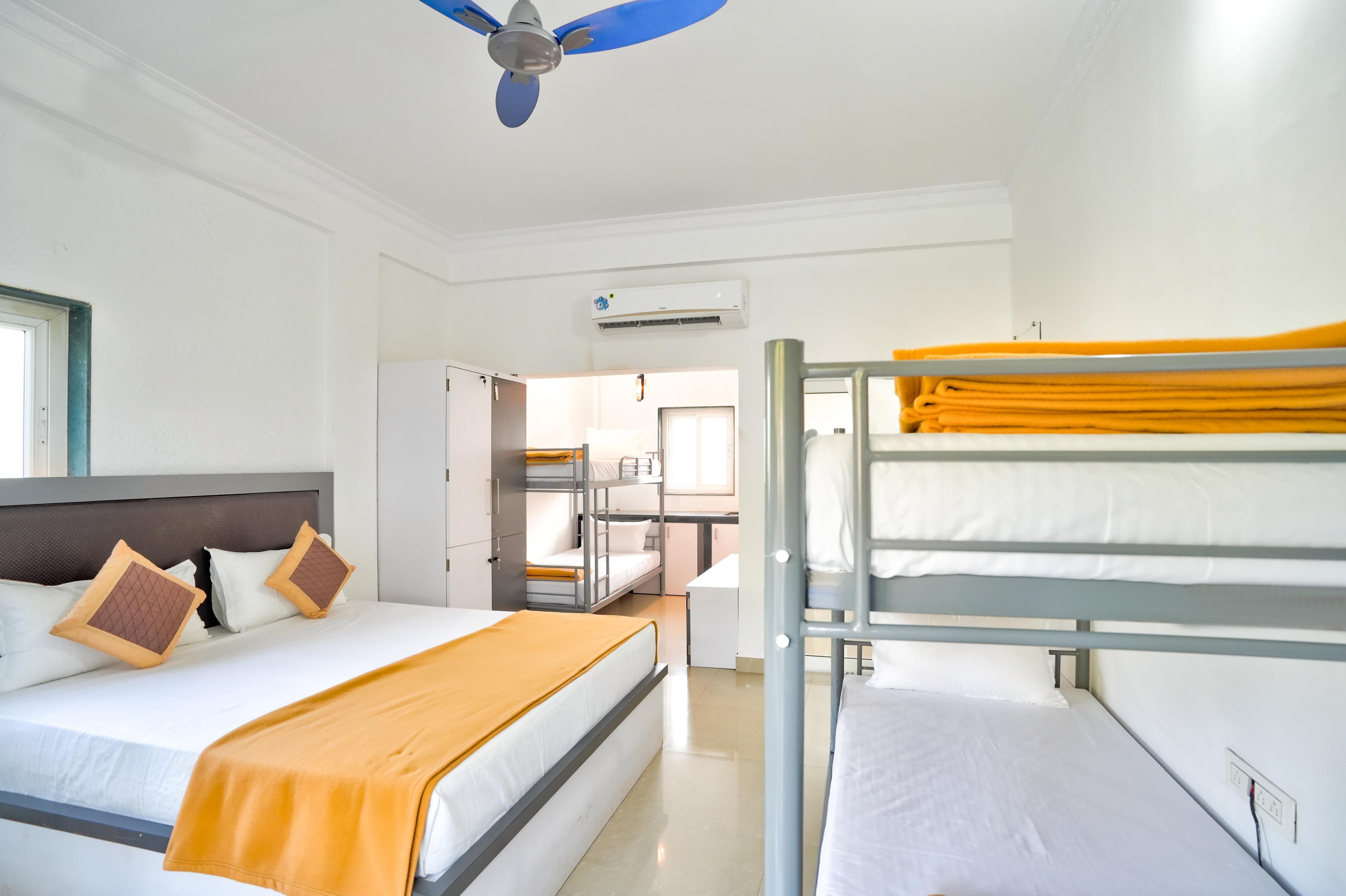 78 backpackers Room Type - Queen bed in 8 Sharing Female Dorm