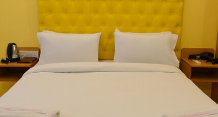 UR STAY INN Room Type - Deluxe Room