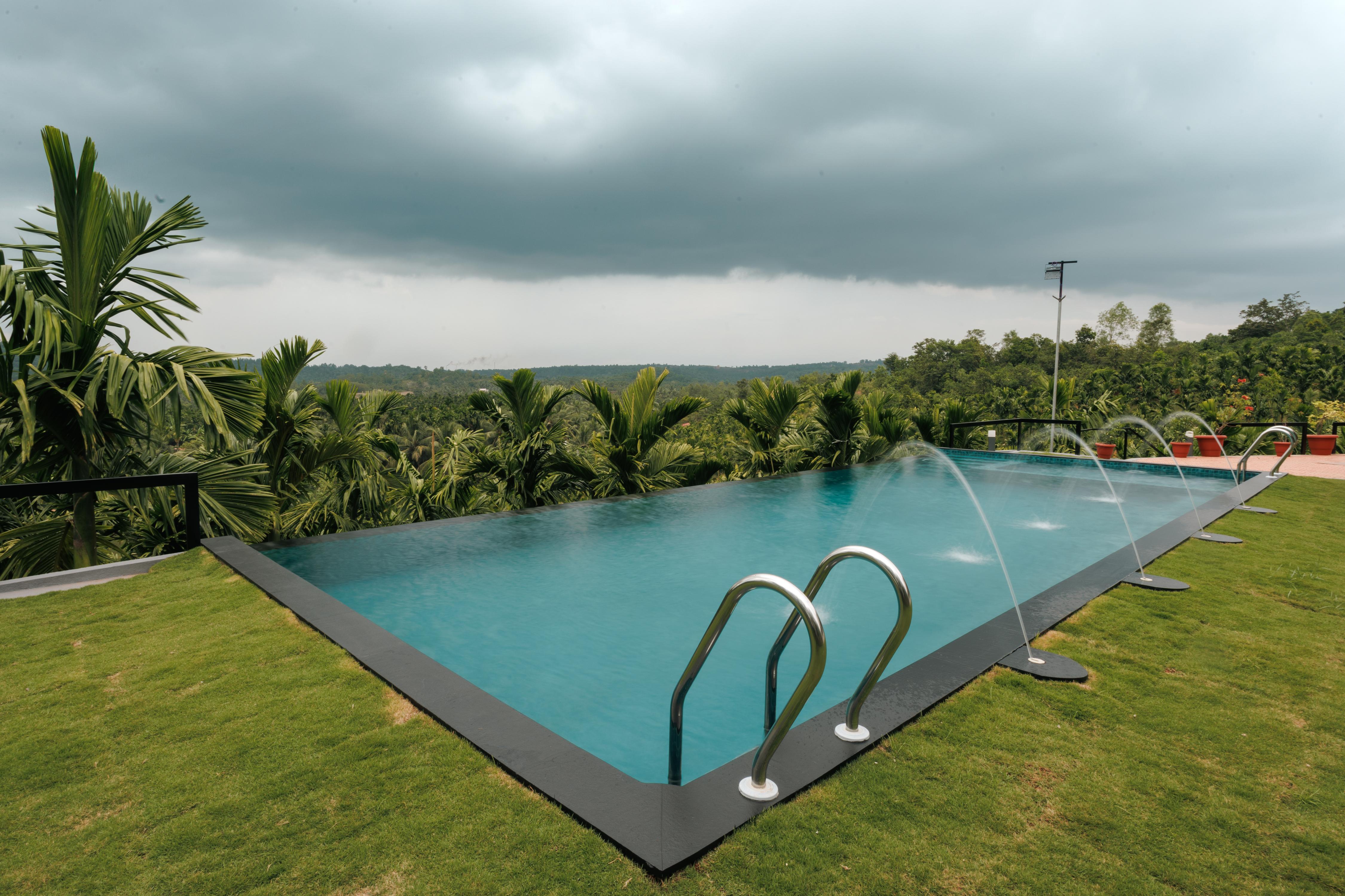 Orchard Ridge - Tap to explore photos