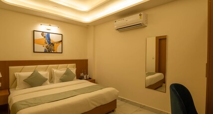 Perfectstayz Premium Krishna Abode Room Type - Delxue room