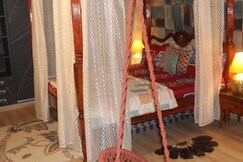 Unravel Homes : Sukoon Villa