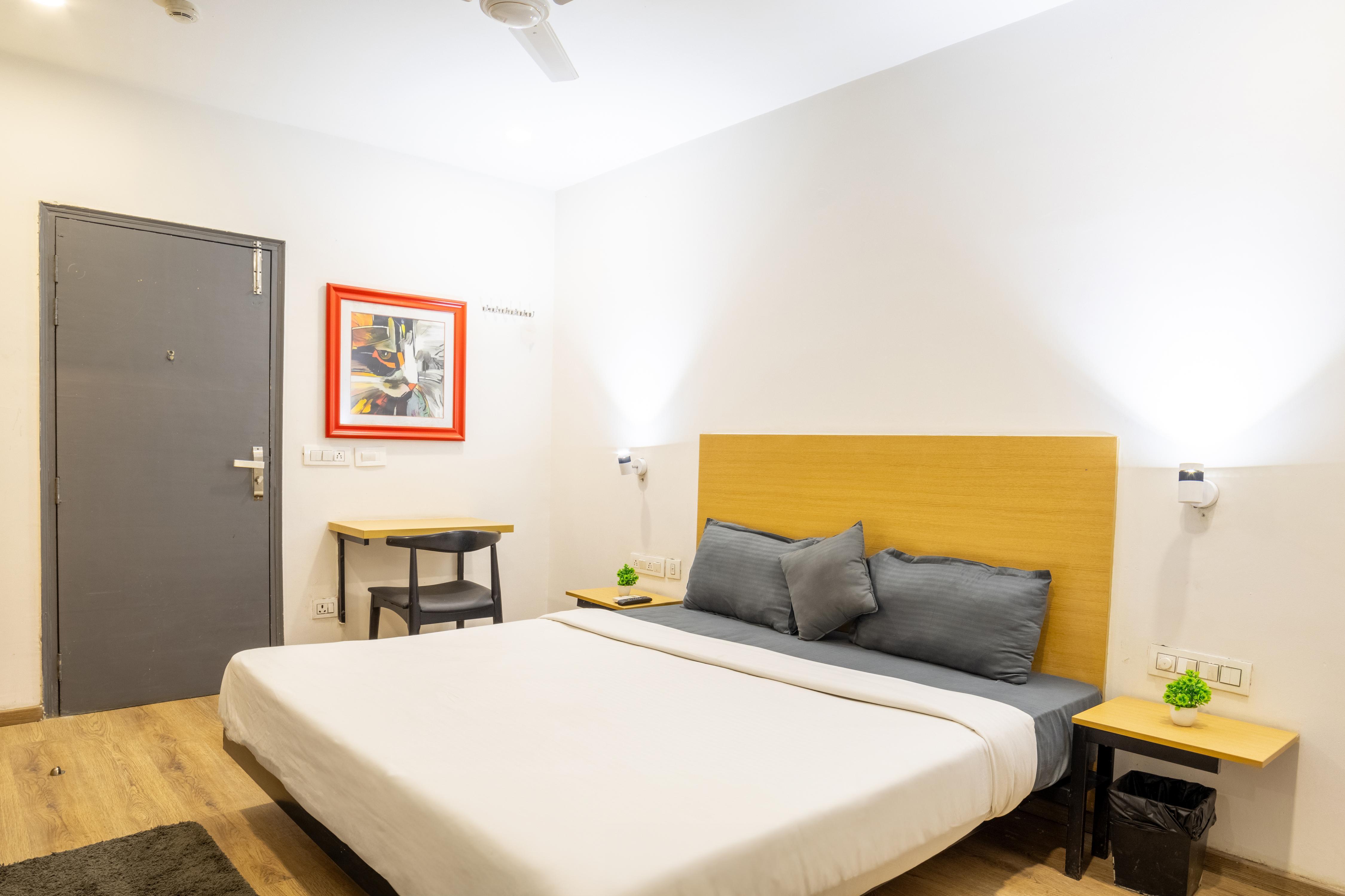 Housr Sector 57 Near Golf Course Extension