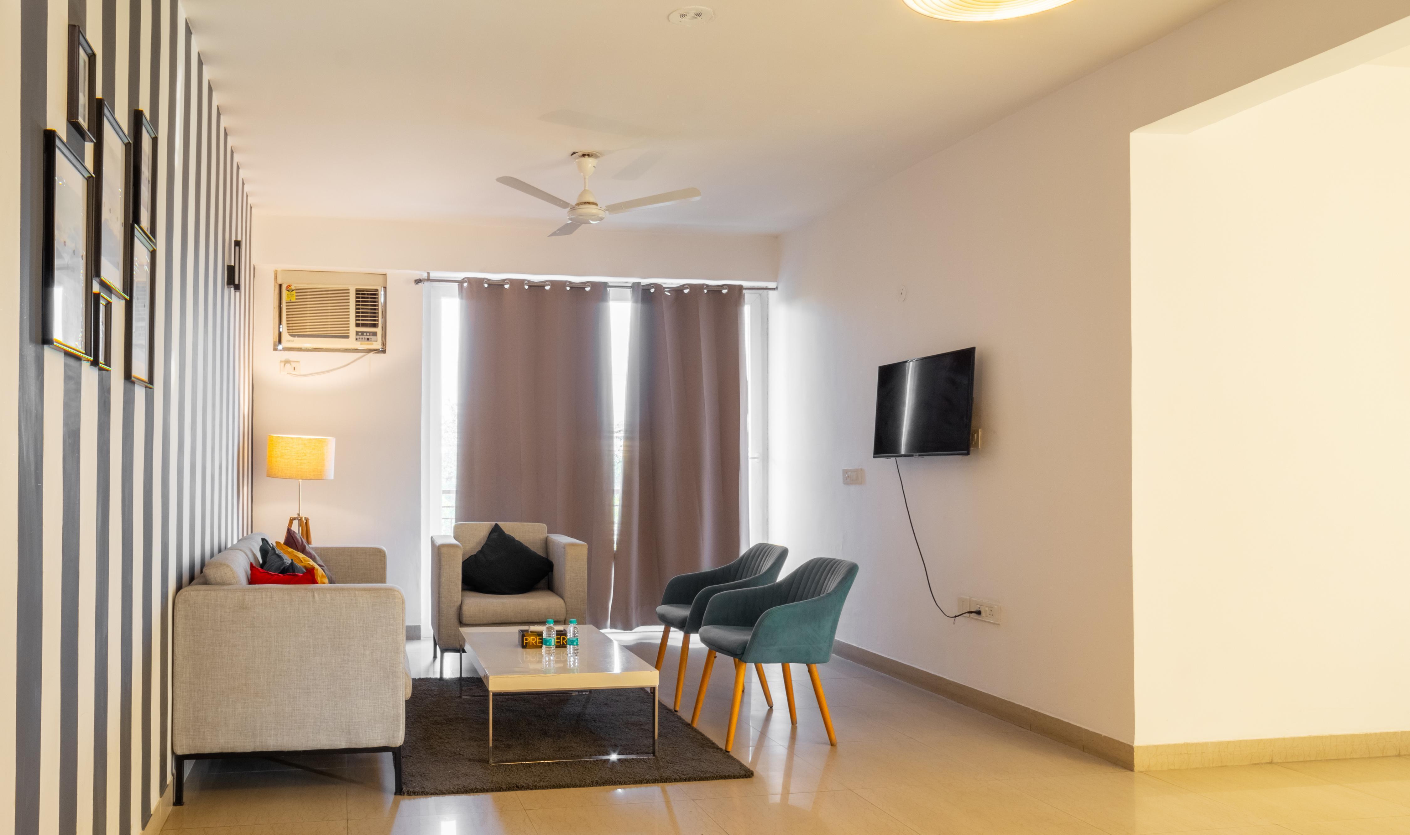 Housr Sector 69 Near Golf Course Extension Room Type - Four Bedroom Luxury Suite