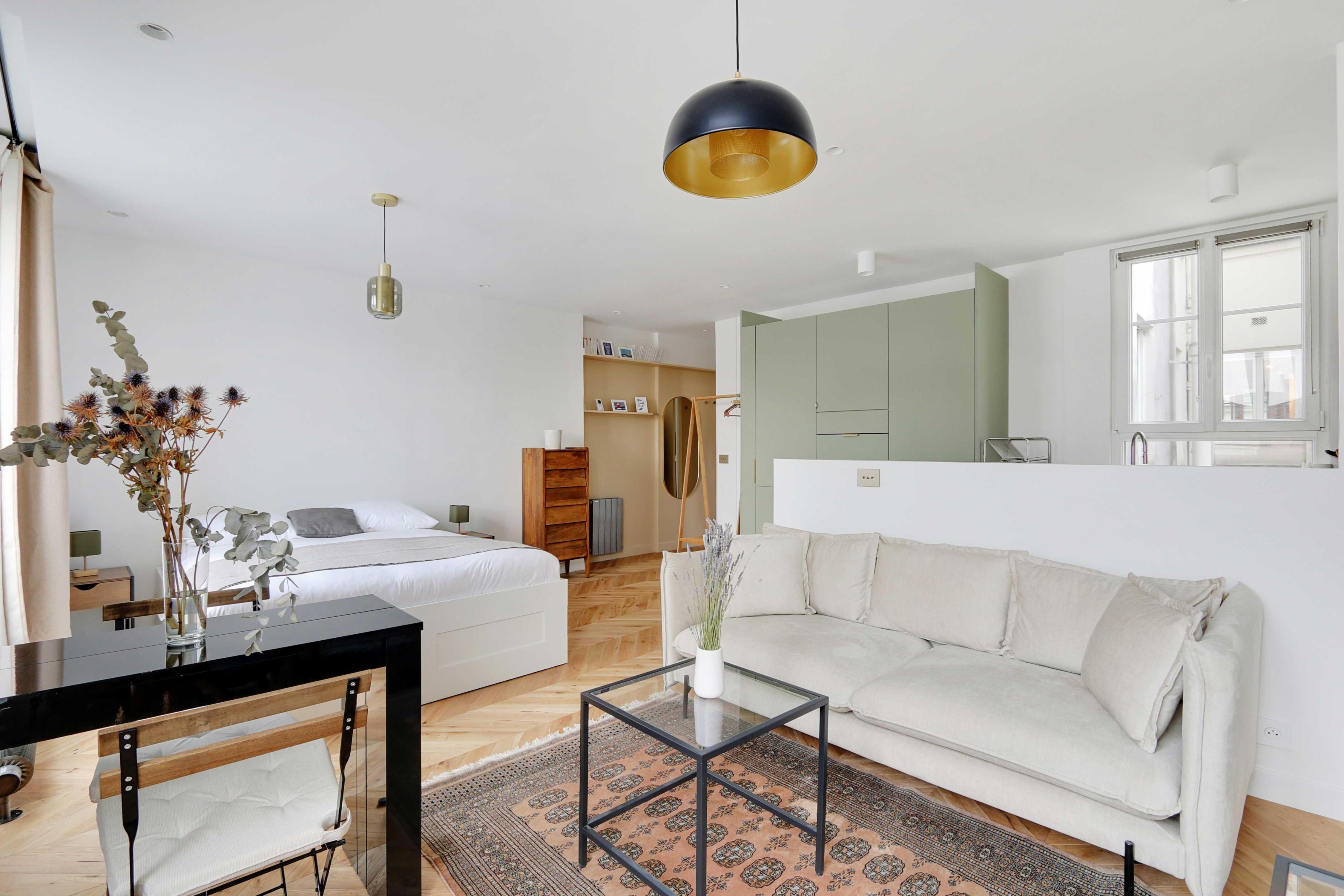 Charming studio - 2P - Canal Saint-Martin 3 - Tap to explore photos