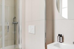 Modern Studio with A/C - Near Montmartre 14