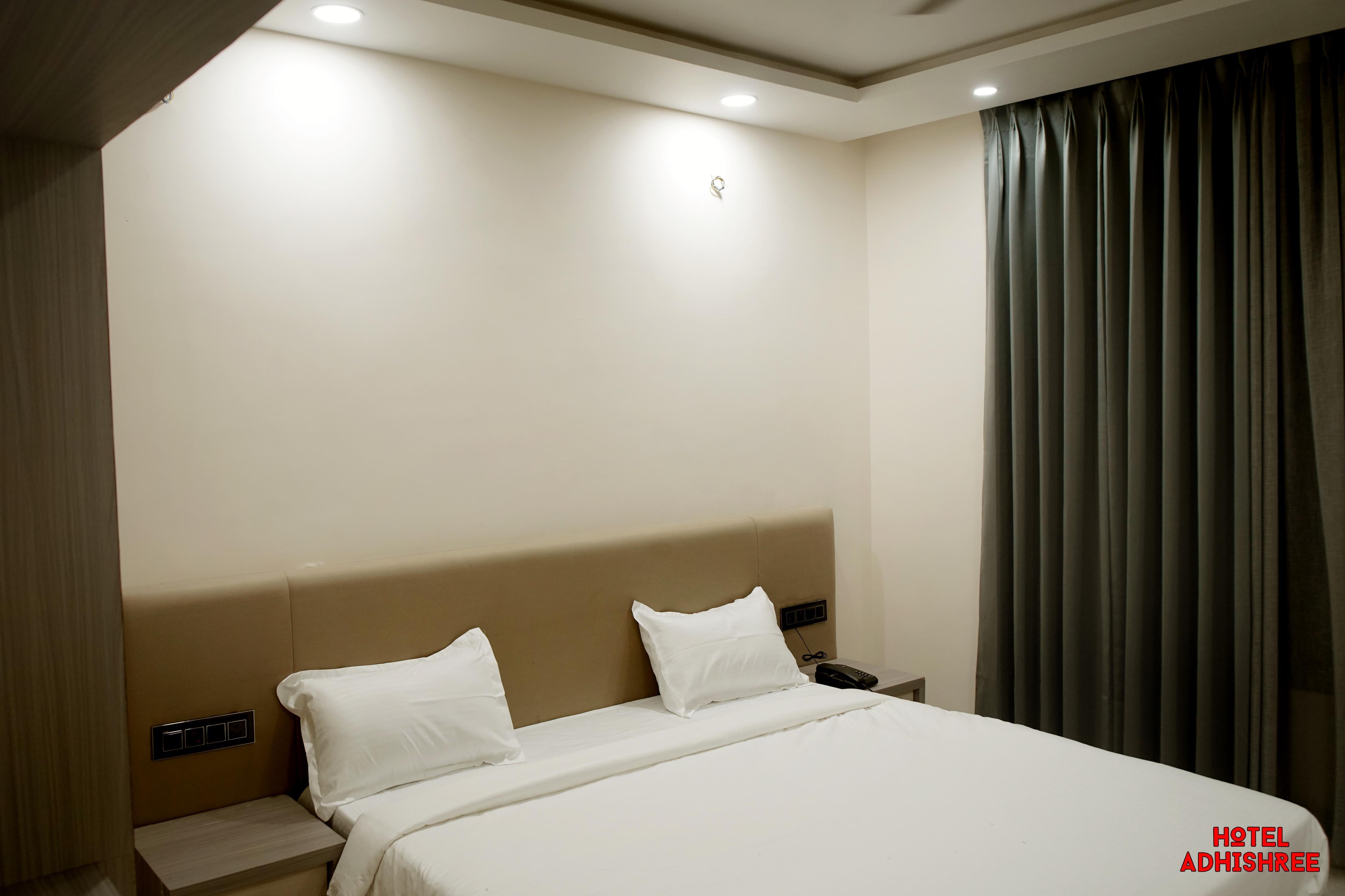 Hotel Adhishree Room Type - Single Room