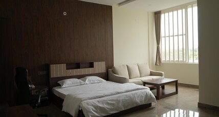 Samruddhi Palace Room Type - Deluxe Room with Hill View King Bed Samruddhi Palace Room Type - Deluxe Room with Hill View King Bed