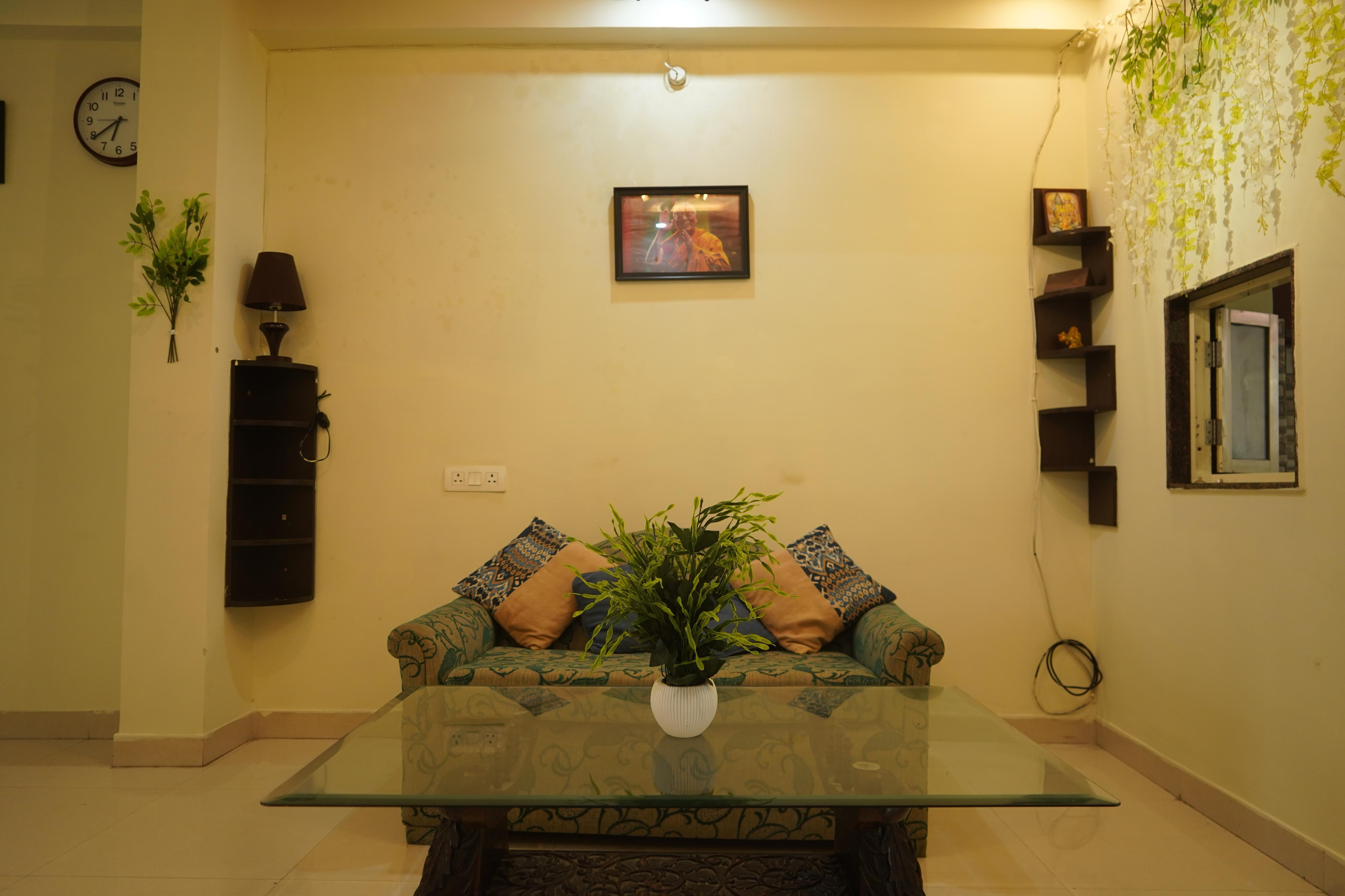 Lakshman Villa Suites A luxury Stay - Tap to explore photos