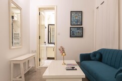 Handmade Homes: US consulate | Entire 2BHK Apartment in Park Street Area