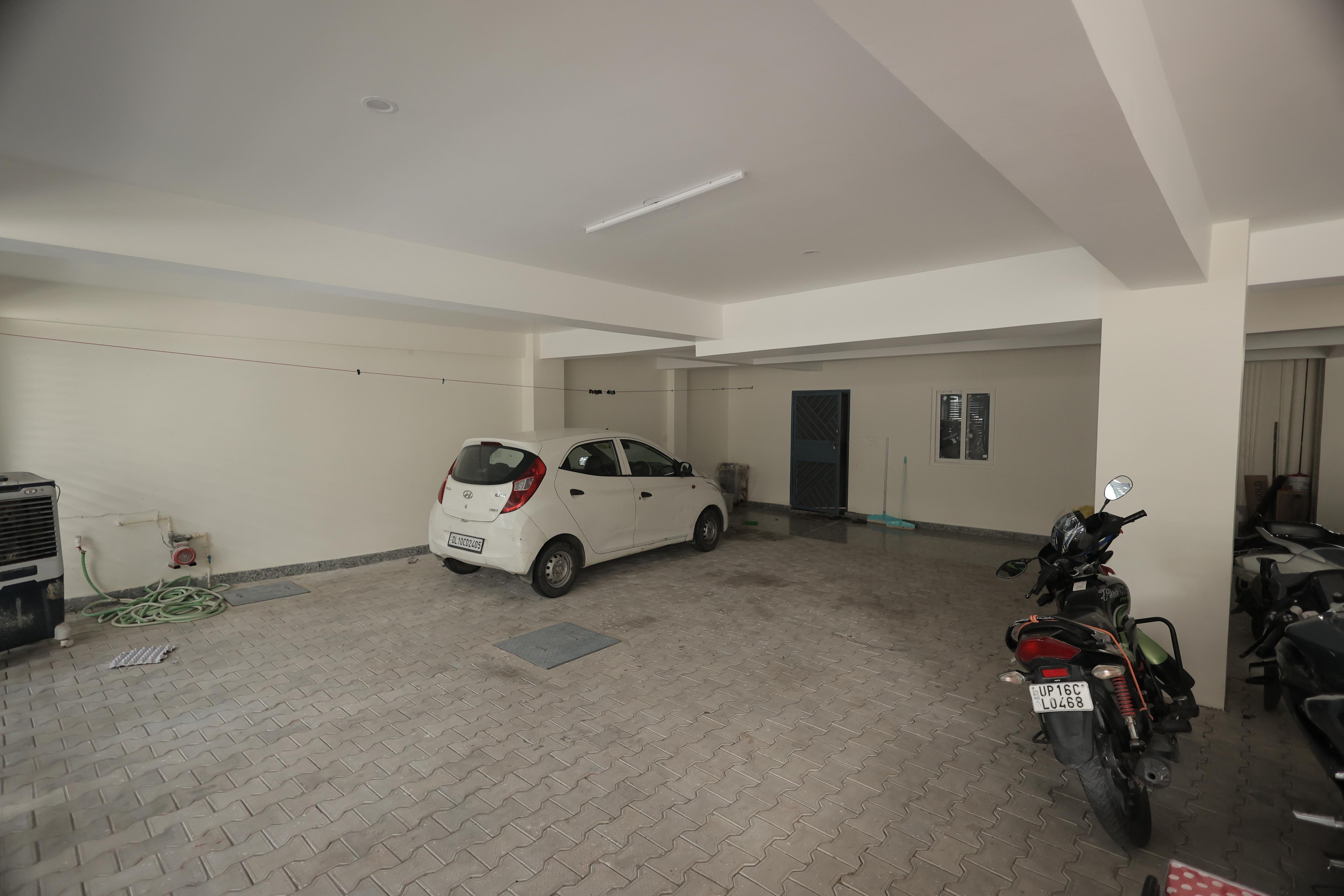 Sky Loft 1BHK Mussoorie View - Tap to explore photos