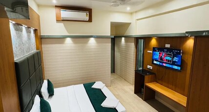HOTEL BKC MAJESTIC Room Type - Double Deluxe Room